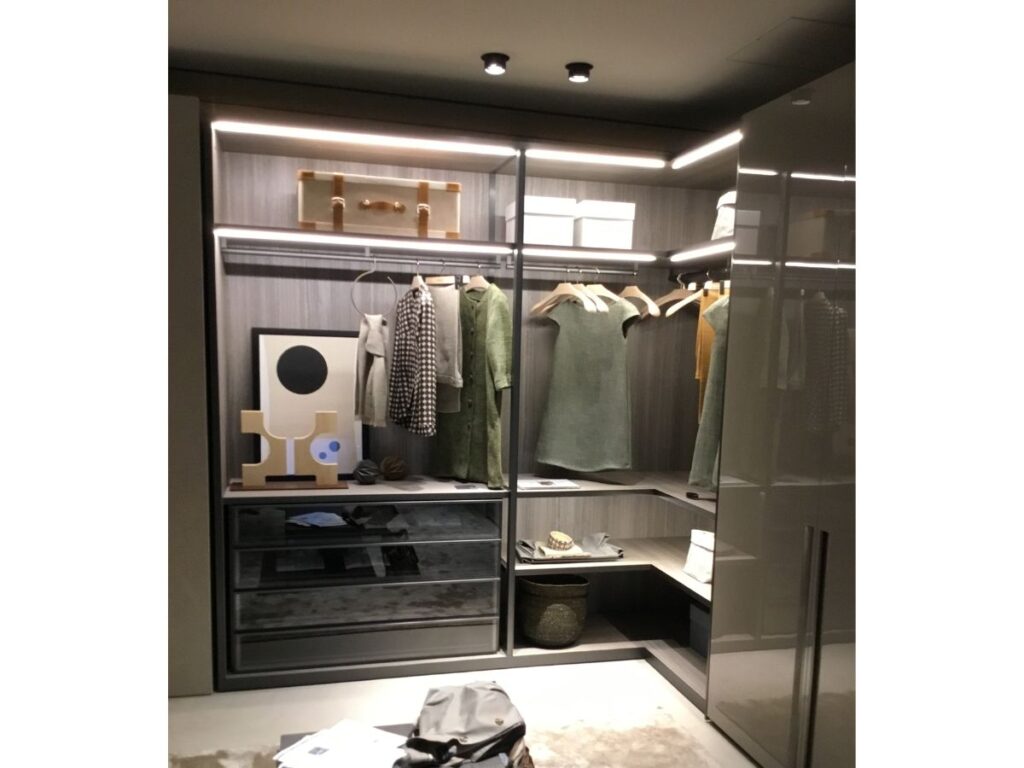 Molteni&C Gliss Masterを使ったウォークインクローゼットのイメージ