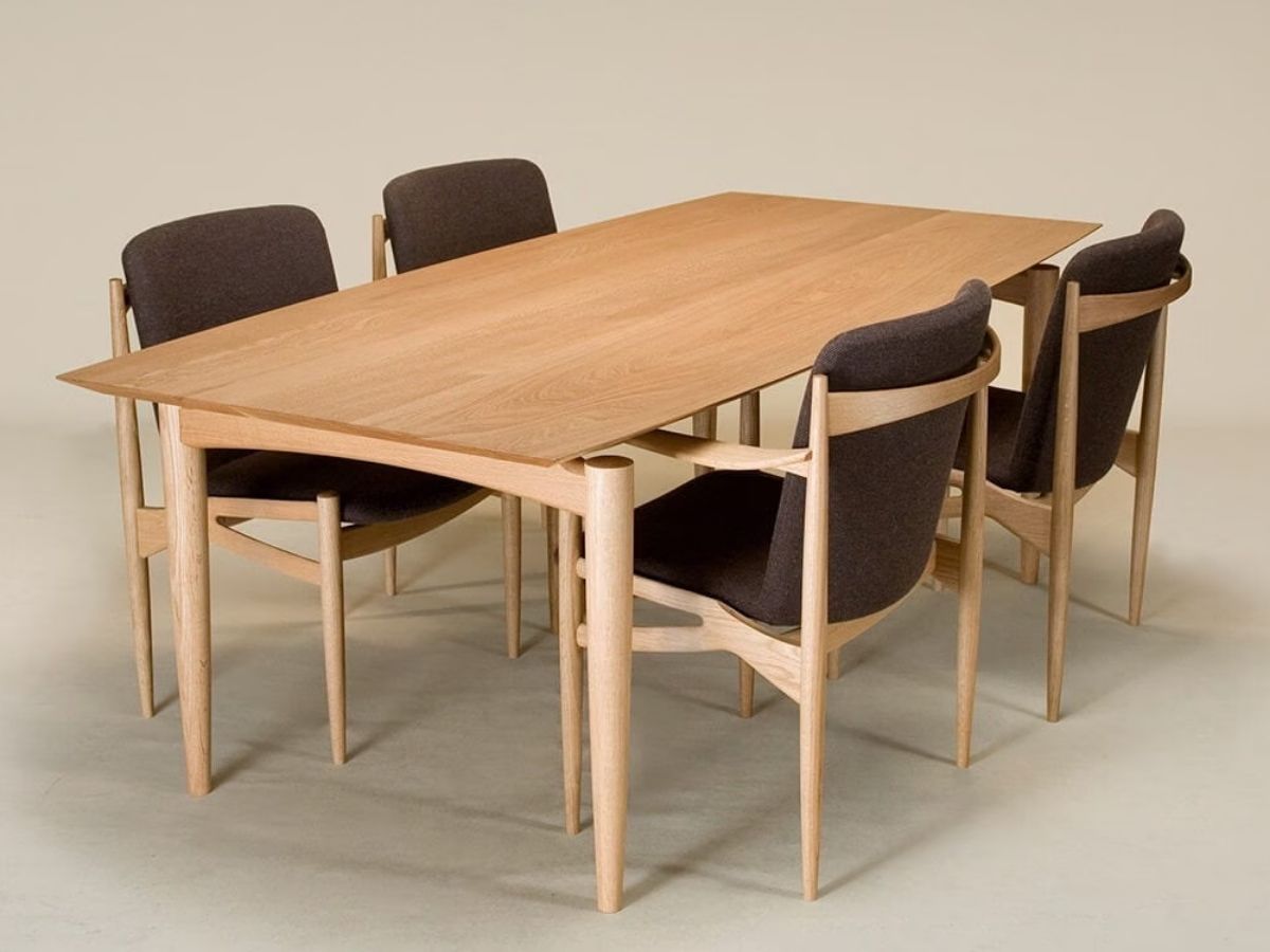 オークヴィレッジ特別展示 展示予定の木の家具
